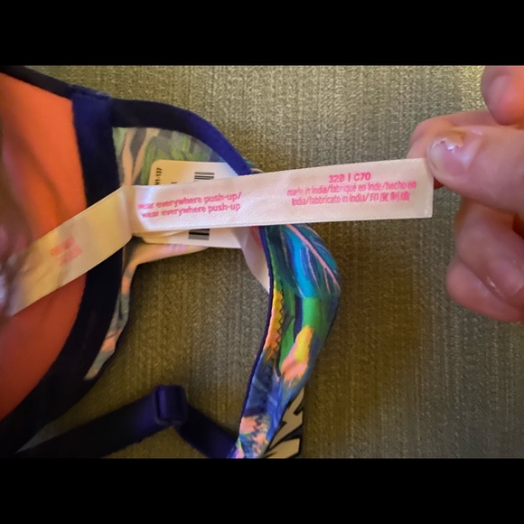 pink bra - Picture 2 of 3